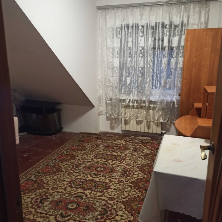 Сдам комнату в 3х к.кв - фото 1