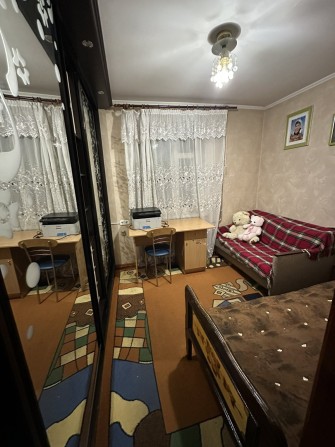 Здам кімнату  в 4х кімнатній квартирі з власником - фото 1