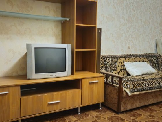 Сдам  свою 4000 Тополь1 комнату для девушки