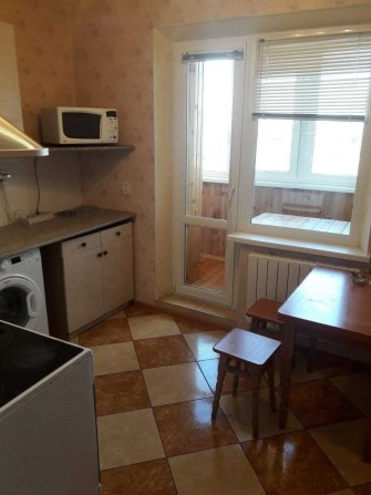 м. Харківська! Кімната на ключ без господарів Ревуцького метро 2 хв - фото 1