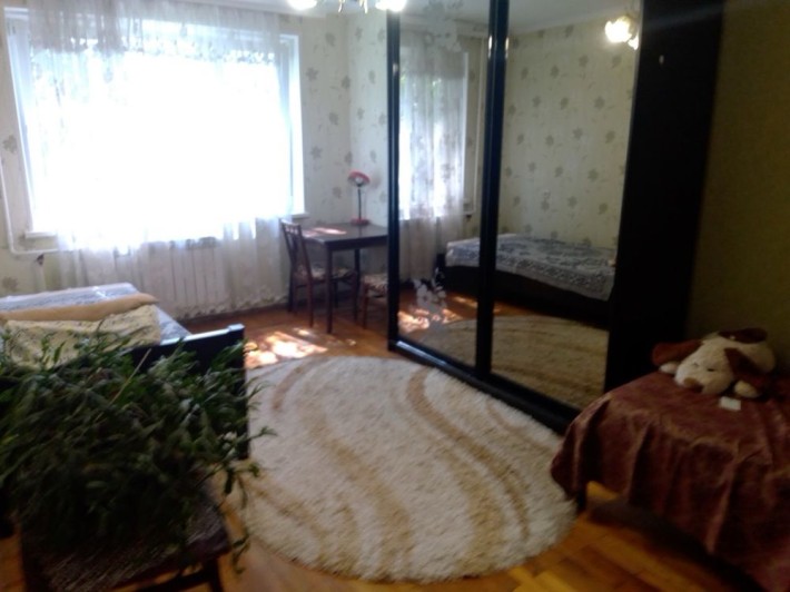 Здам кімнату для дівчини на Космонавтів - фото 1