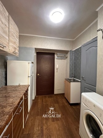 Аренда. Универсам. Корабельный. Свой санузел. - фото 1