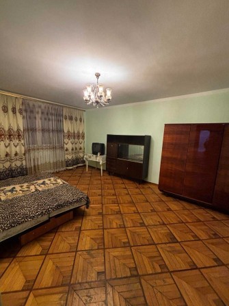 Сдам комнату в коммуне Инглези/ Небесной Сотни - фото 1