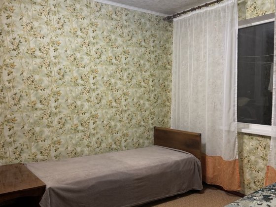 Сдам комнату в з-х комнатной квартире Киев