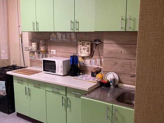 Комната с балконом, метро Минская. Київ