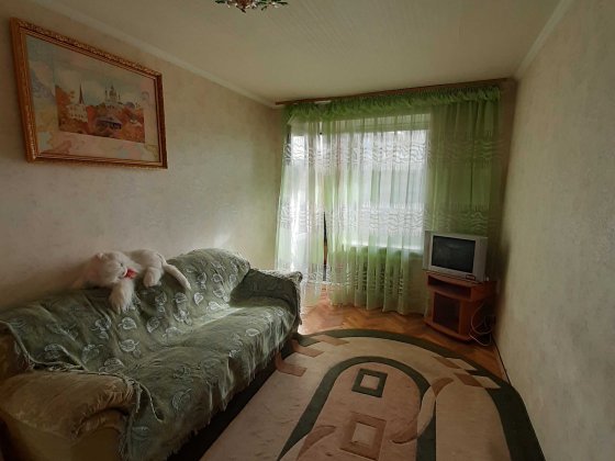 Сдам комнату для девушки ул Архипенко метро Оболонь Почайна 15 минут Киев