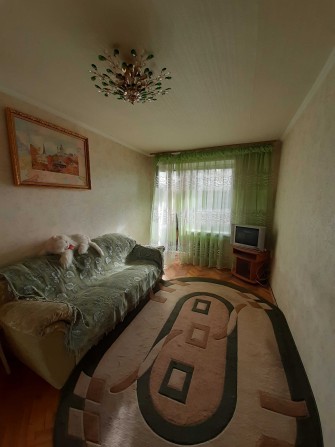 Сдам комнату для девушки ул Архипенко метро Оболонь Почайна 15 минут - фото 1