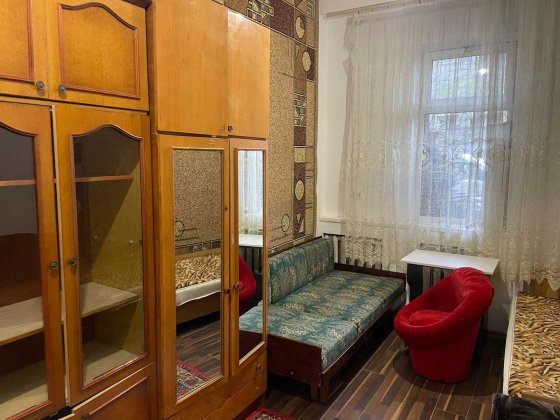 Здається кімната зі своїм санвузлом на Короваєвих дачах Киев