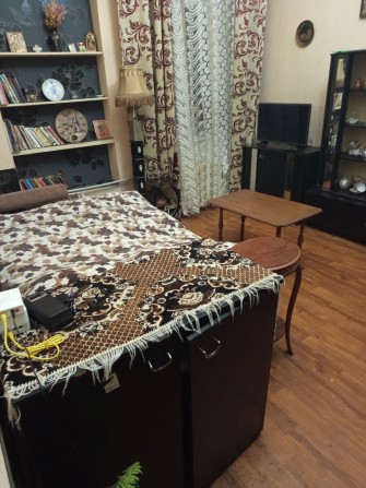 ,Сдам комнату в двухкомнатной квартире с хозяйкой. На пр. Шевченко. - фото 1