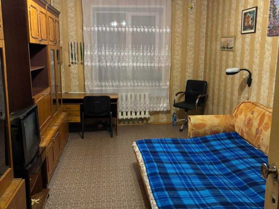 Оренда кімнати в 2-к квартирі між двома метро Святошино і Житомирська Киев