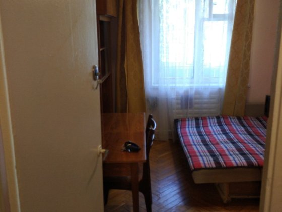 Аренда комнаты  метро Левобережная пешком 10 минут Киев