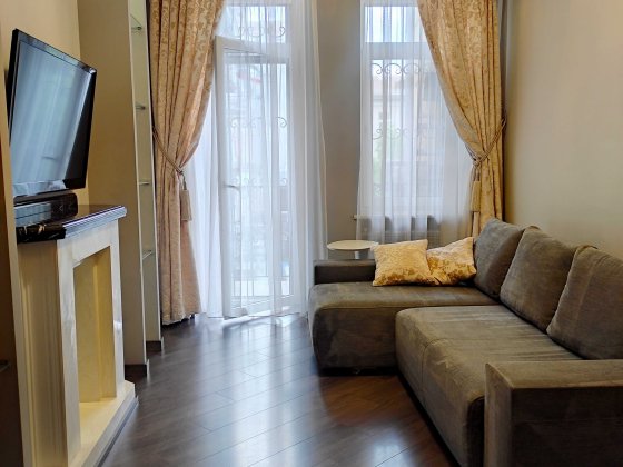 Дерибасовская. 2 отдельные комнаты. красивая и уютная Одеса