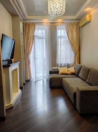 Дерибасовская. 2 отдельные комнаты. красивая и уютная - фото 1