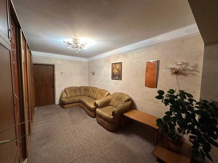 Здається окрема кімната для дівчини в 2-х кімнатній квартирі - фото 1