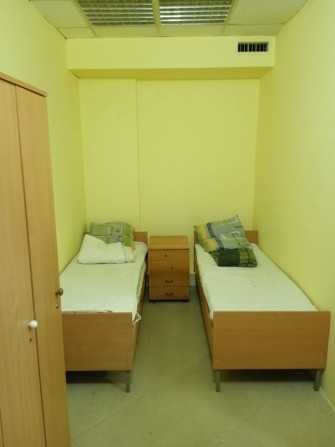 Кімната на дві людини солом'янський площа шовкуненка 8/20 метро вокзал - фото 1