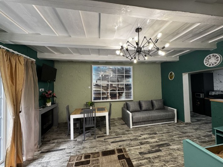 Подобова оренда однокімнатноі частини будинку(спільний двір) - фото 1