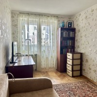 Продаж 2-х кімнатної квартири з ремонтом, вул. Стадіонна 13, Солом'янський р-н Киев