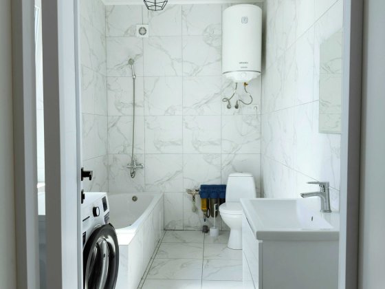 077 сучасний будинок з басейном альтанкою в Борисполі Борисполь