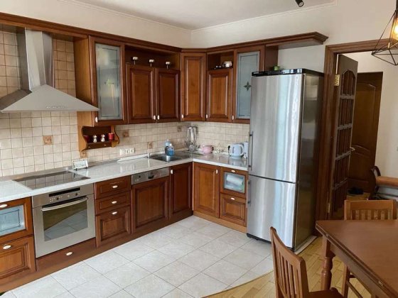 Продаж 3-кімнатної квартири на вул.Лєскова, 1а Киев