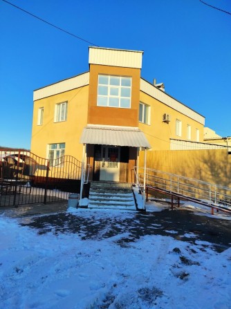 Подобово оренда з банею , банкет залом , мангальною зоною , порковкою - фото 1