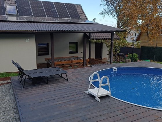 Будинок,  відпочинок з басейном, Карпатським Чаном  (Автономне живл.)