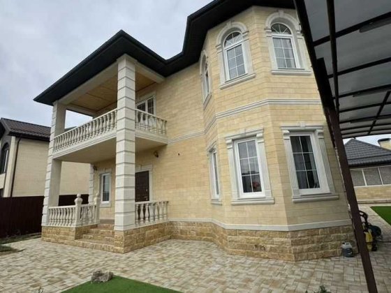 Будинок з басейном подобово Киев