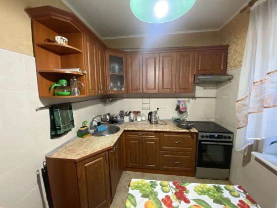 Продаж 2-к квартири вул. Срібнокільська 1/2 Киев