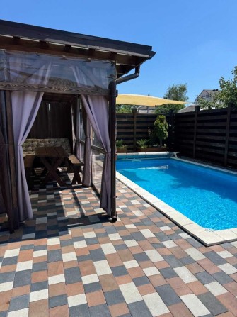 Аренда  дома, бассейн с подогревом, закрытая беседка, баня на дровах - фото 1