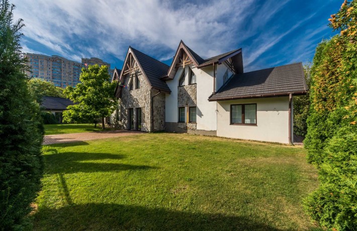 Караоке / кінотеатр / центр Києва / до 25 людей. Автономне живлення - фото 1