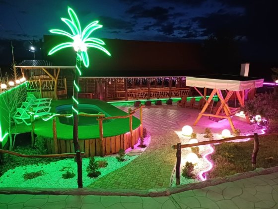 Посуточна аренда будинку,,barlih.villa" , Баня, чан Днепр