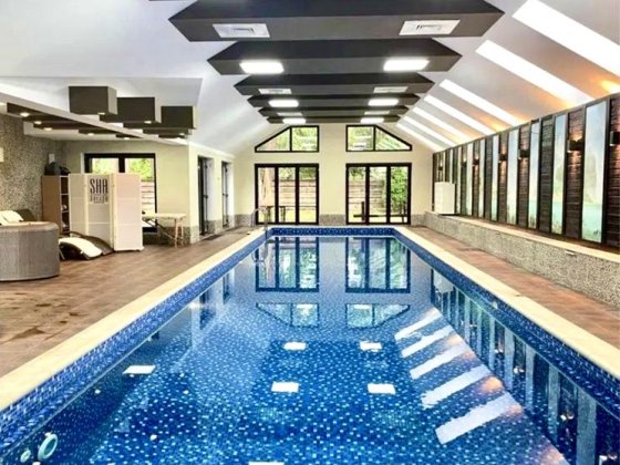 Почуточно.Бассейн,сауна,хамам,джакузи. Киев