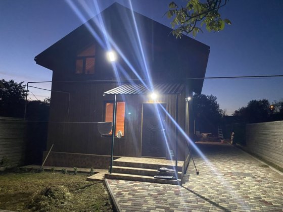 Будинок біля моря подобово