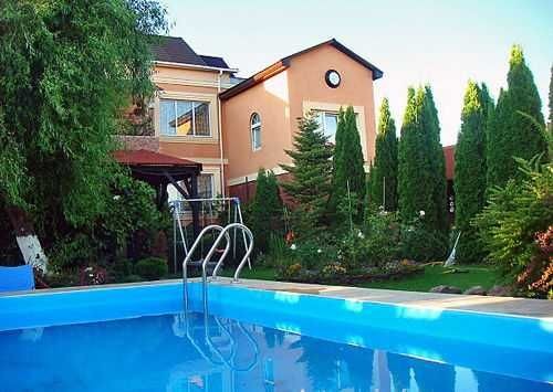 Котедж 420 кв.м подобово з басейном, більярдом, сауною до 40 осіб - фото 1