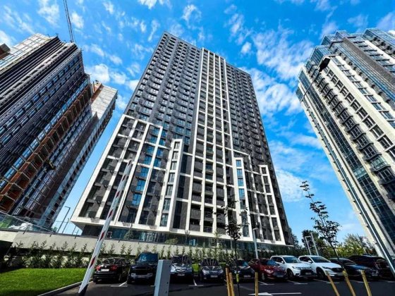 Продаж 2-к квартири вул. Андрія Верхогляда 30 Київ