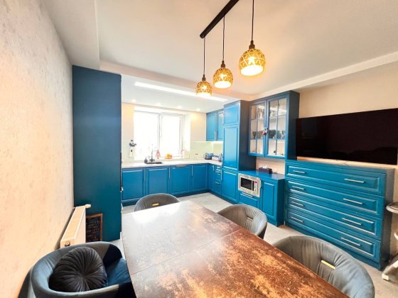 Стиль, пространство и панорамный вид на Днепр — ваша новая 3-к квартира в ЖК River Park! Днепр