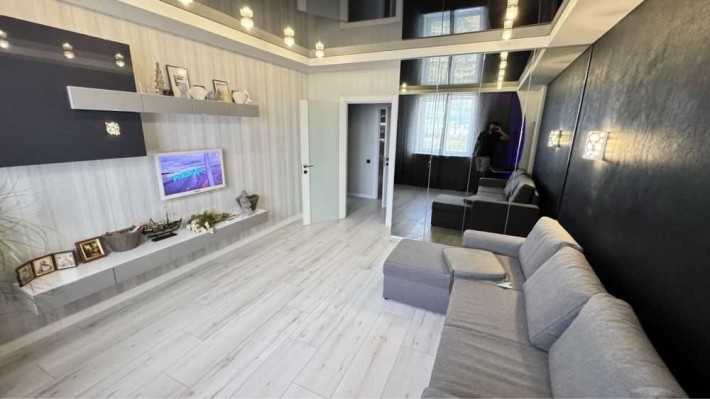 2-х кімн.Апартаменти біля Басейнів - фото 1