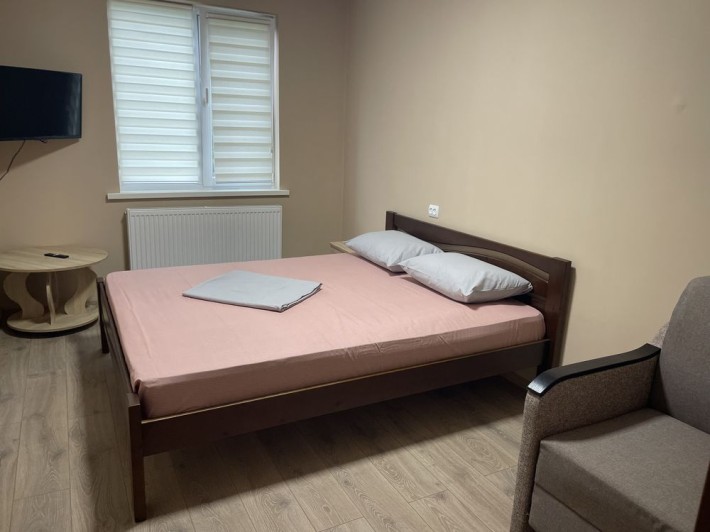 Здається квартира подобово в м.Берегово біля державного басейну. - фото 1