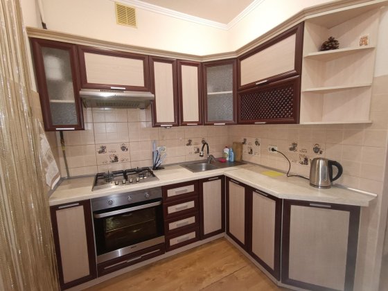 Сдам посуточно 2х ком ЦУМ. ЦЕНТР 2 Кондиционера Каменское