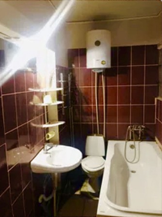 Сдаю посуточно квартиру в центре города - фото 1