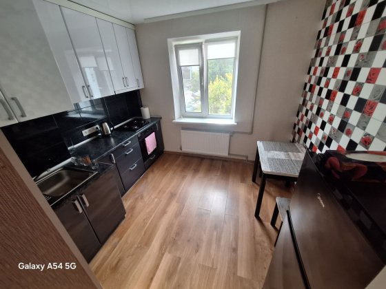 Подобово квартира Изюм