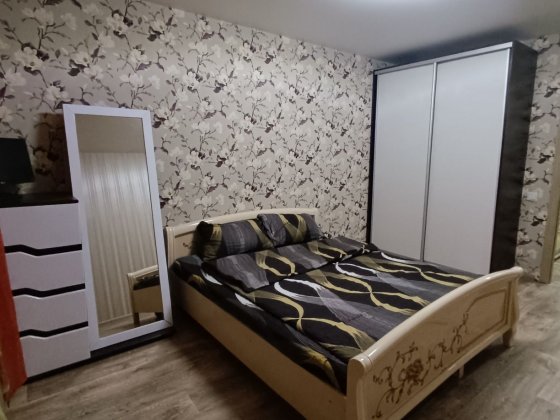 3 х кімнатна квартира подобово Изюм