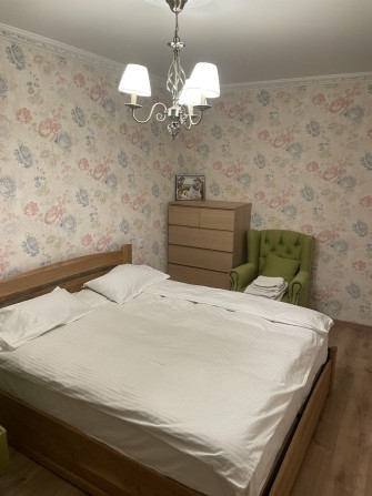 Центр, 2-х. кімнатна  подобово. - фото 1