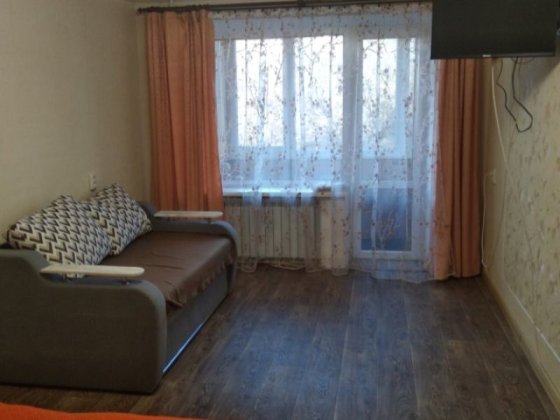 Подобово, погодинно 1-2 квартири в центрі Конотоп