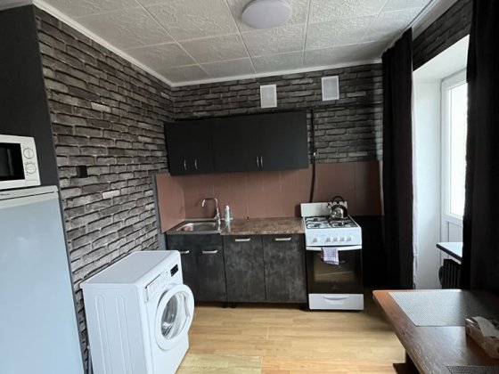 Подобово однокімнатна квартира Лозовая