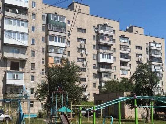 Квартира подобово Лозова