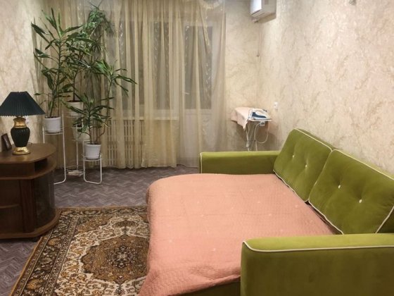 Квартира подобово Лозова