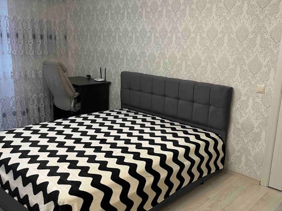 Здається подобово однокімнатна квартира   в районі Автовокзалу Звягель