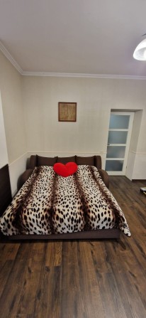 Подобово в центрі міста квартира -студія - фото 1