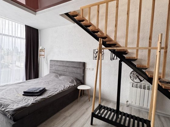 Здається  посуточно/подобово  стильна 1к квартира біля «220 Вольт» Самар