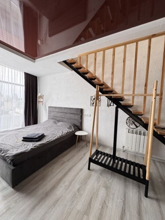 Здається  посуточно/подобово  стильна 1к квартира біля «220 Вольт» - фото 1